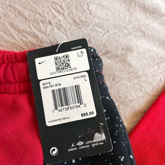 Boys Jordan sweatpants NWT - Picture 2 of 3